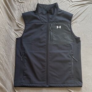 Under Armour Men’s Midnight Black Performance Vest. NWOT. NEVER WORN! Size Large